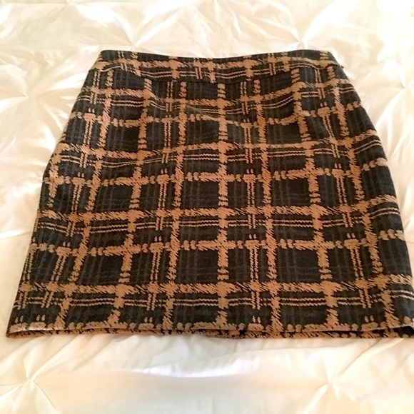 Ann Taylor Slim Skirt, Grey w/Beige Sz 6P - Picture 4 of 4